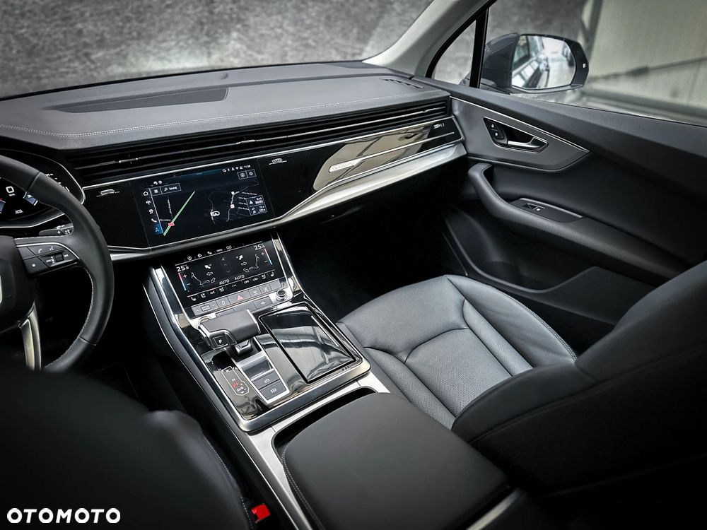 Audi Q7 - 16