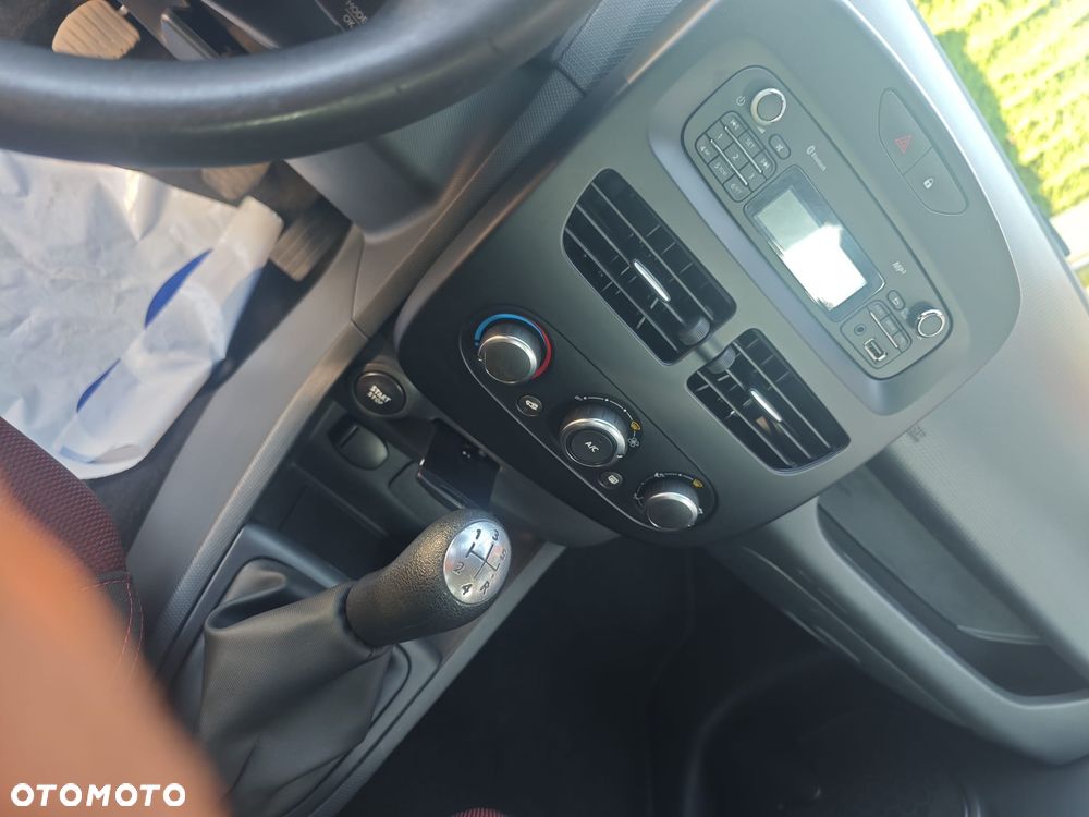 Renault Clio 1.5 dCi Alize - 8