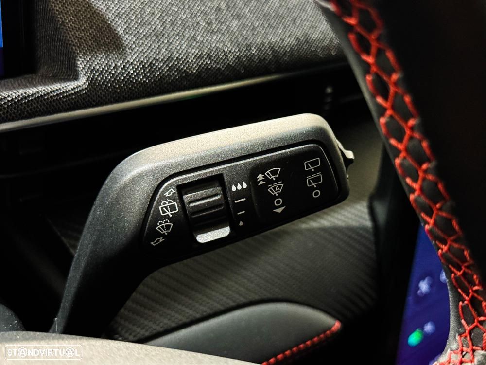Ford Mustang Mach-E AWD PREMIUM - 40