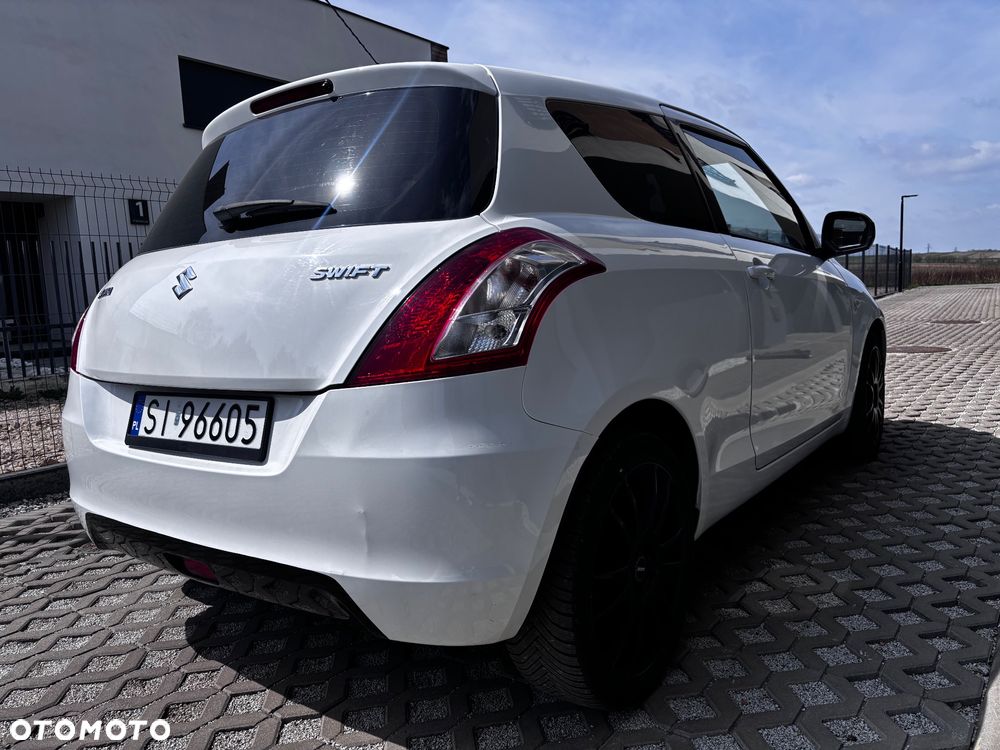 Suzuki Swift 1.2 Club - 4