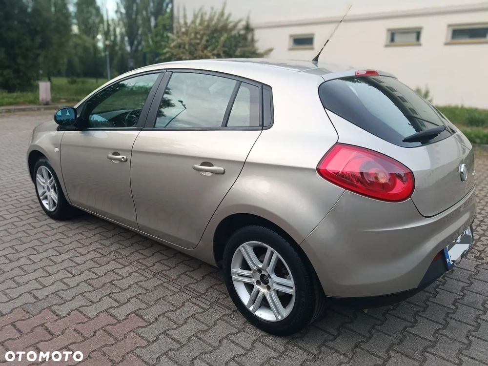 Fiat Bravo 1.4 16V Dynamic - 11