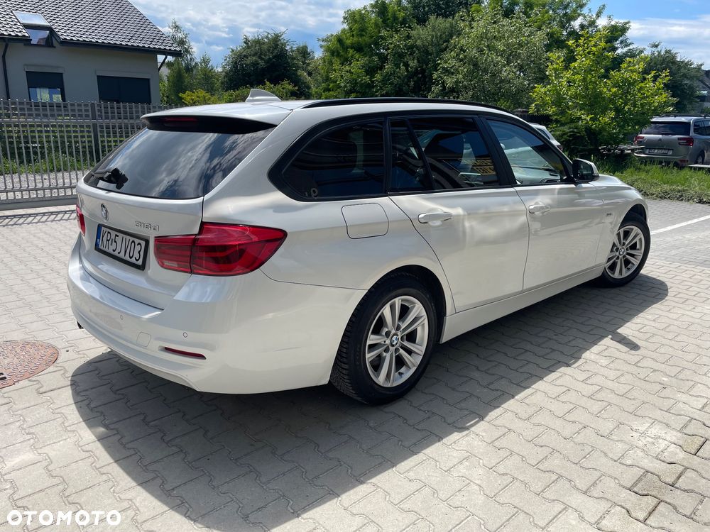 BMW Seria 3 318d Sport Line - 5