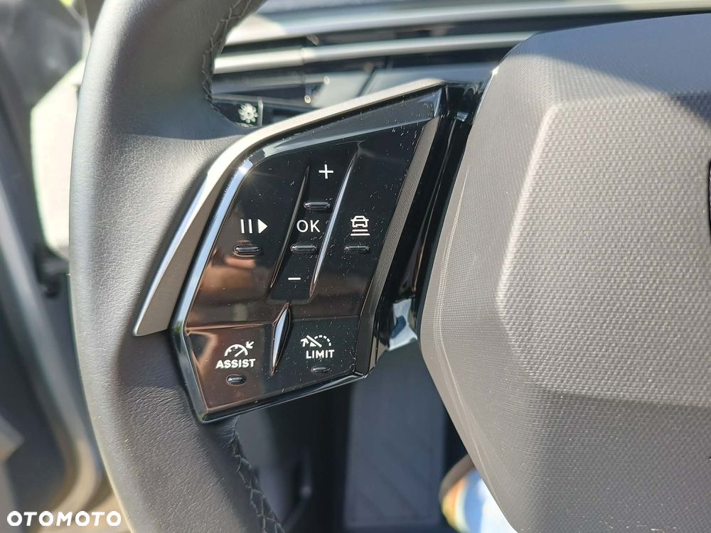 Peugeot 3008 Hybrid 145 e-DSC6 Allure Business - 26