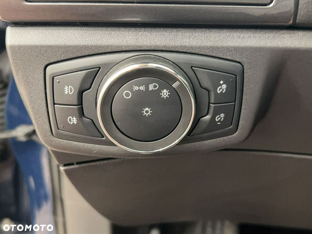 Ford Mondeo 2.0 EcoBlue Titanium - 26