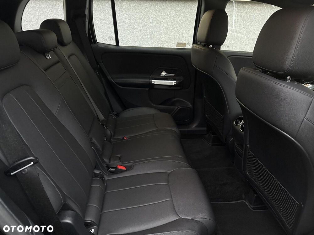 Mercedes-Benz GLB - 20