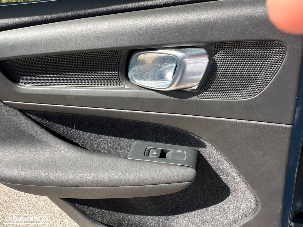 Volvo XC 40 T4 Recharge DKG Inscription - 30