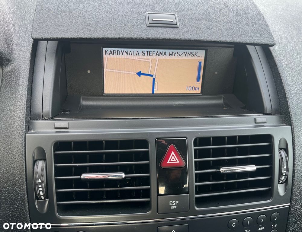 Mercedes-Benz Klasa C 180 Kompressor Avantgarde - 23