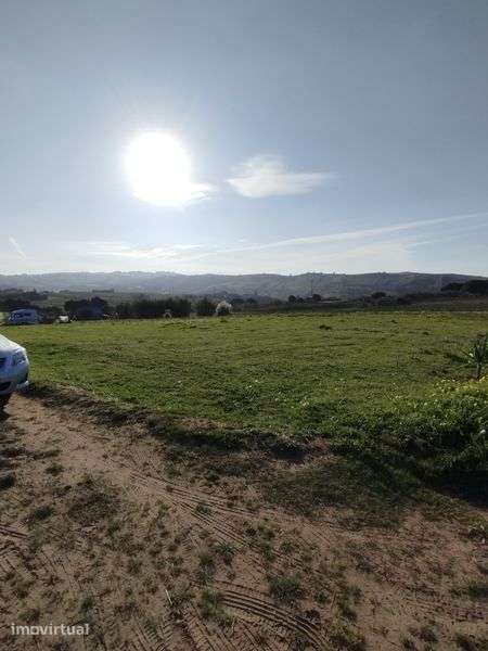 Terreno para Aluguer - Zona Previlegiada - Grande imagem: 2/7