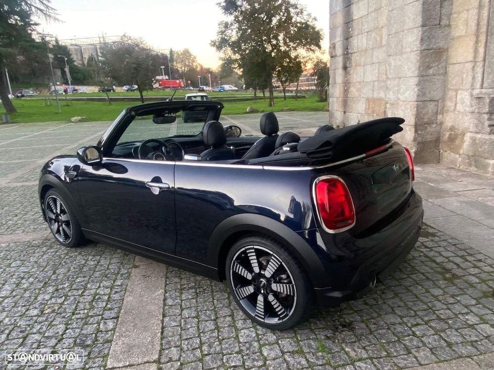 MINI Cabrio Cooper Premium Plus Essential Auto - 18