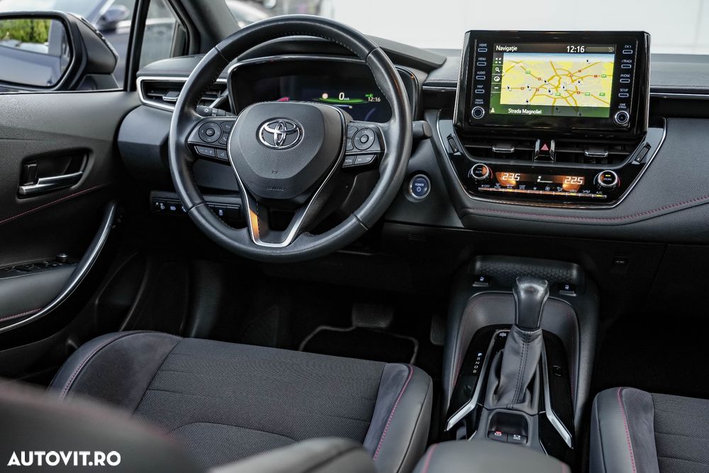 Toyota Corolla 1.8 HSD Dynamic - 3