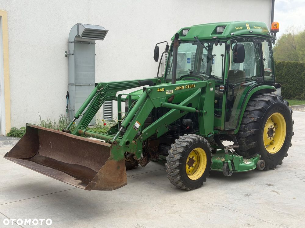 John Deere 4700 - 1