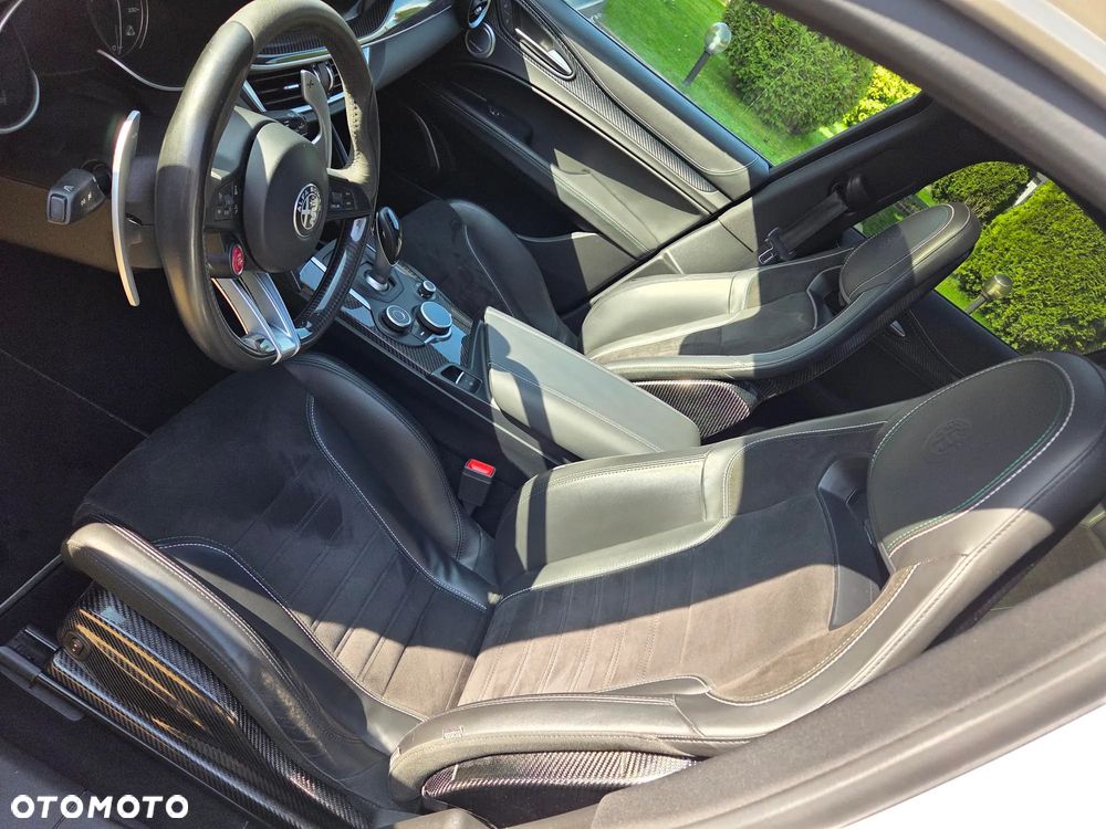 Alfa Romeo Stelvio 2.9 V6 Bi-Turbo Quadrifoglio Niring Q4 - 8