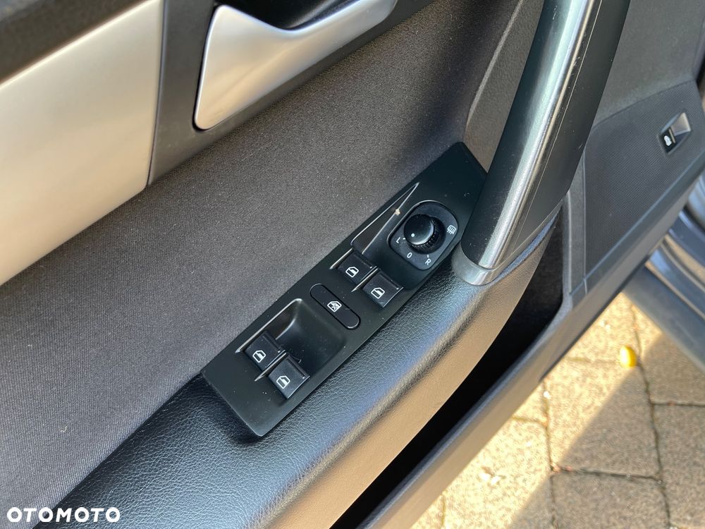 Volkswagen Passat 2.0 TDI BlueMotion Technology Comfortline - 15