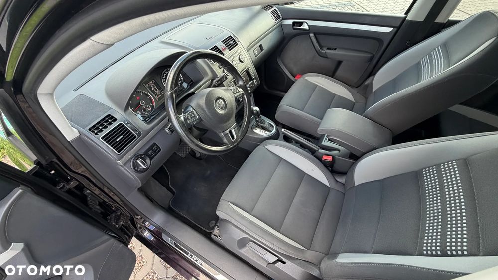 Volkswagen Touran 2.0 TDI DPF Highline DSG - 5
