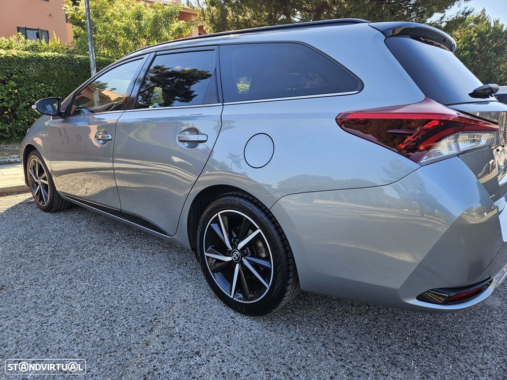Toyota Auris Touring Sports 1.8 HSD Comfort+P.Sport - 5