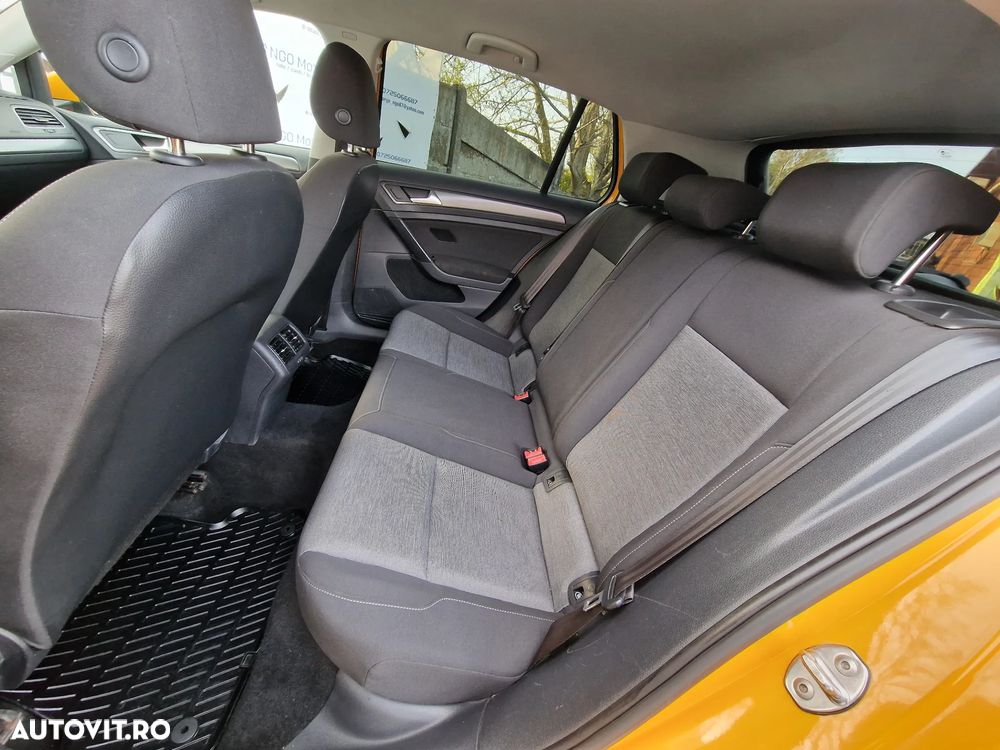 Volkswagen Golf 1.6 TDI 4Motion BlueMotion Technology Cup - 12