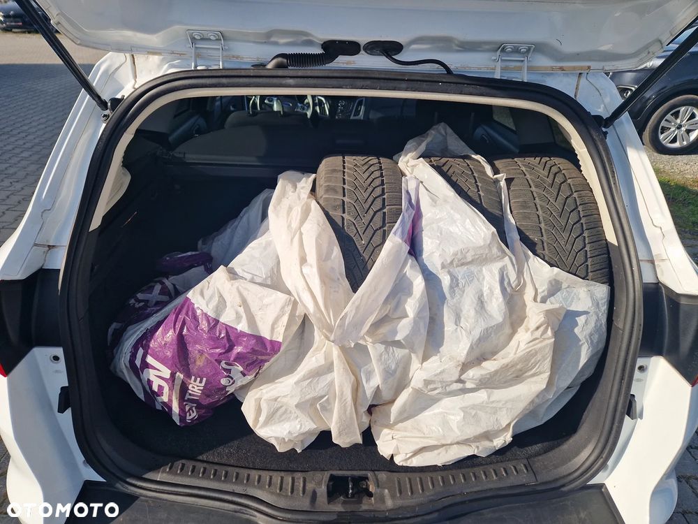 Ford Focus - 8