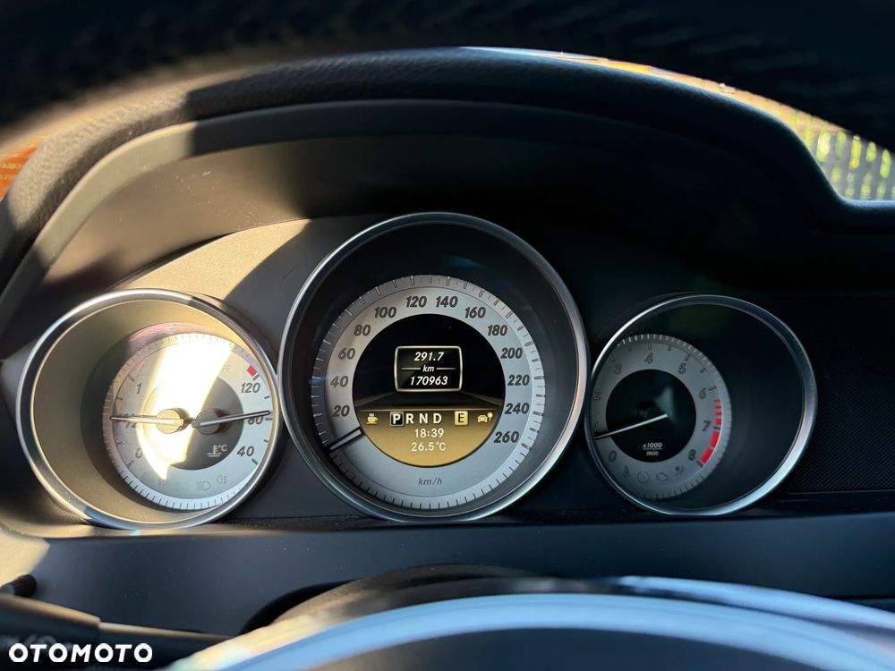Mercedes-Benz Klasa C 200 (BlueEFFICIENCY) 7G-TRONIC Avantgarde - 20
