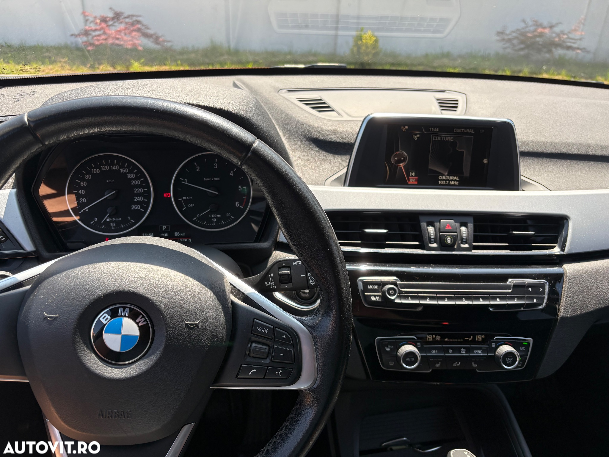 BMW X1 - 5