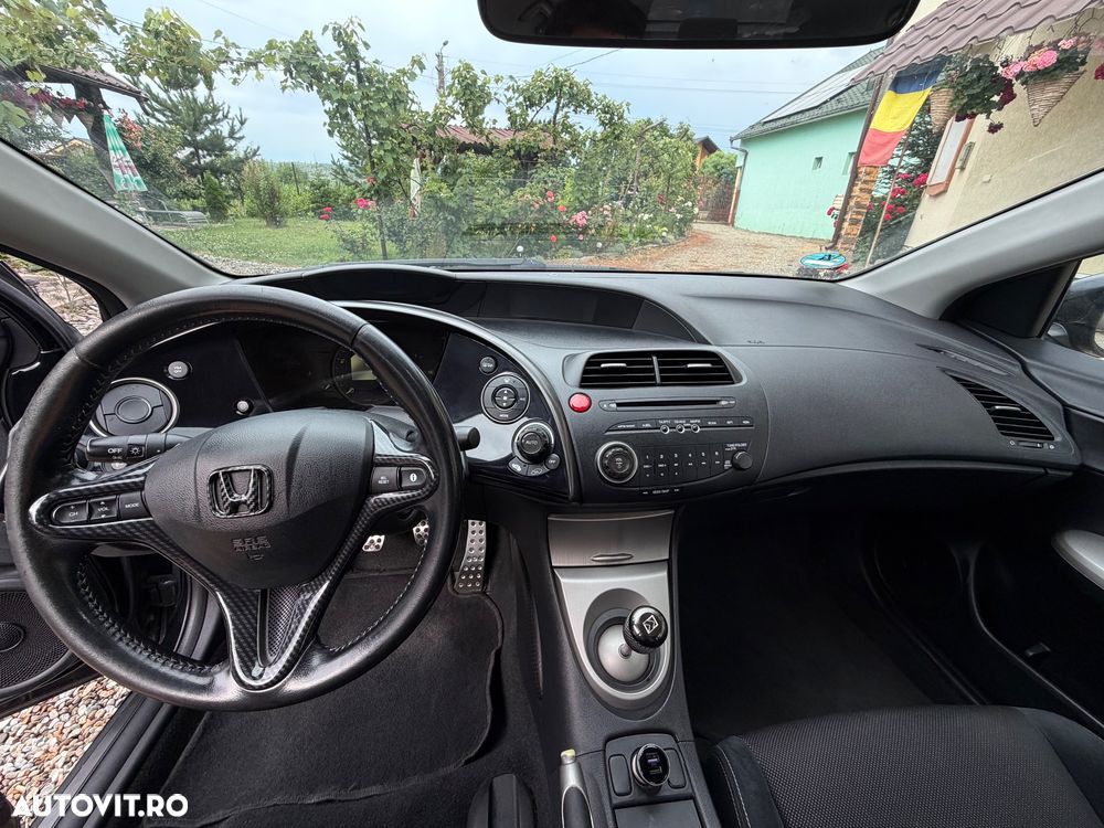 Honda Civic 1.8 TypeS Plus - 20