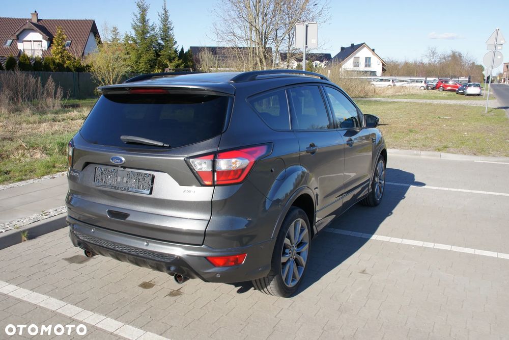 Ford Kuga 1.5 EcoBoost 4x4 ST-Line - 4