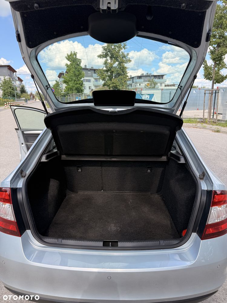 Skoda RAPID 1.6 TDI DPF Ambition - 10