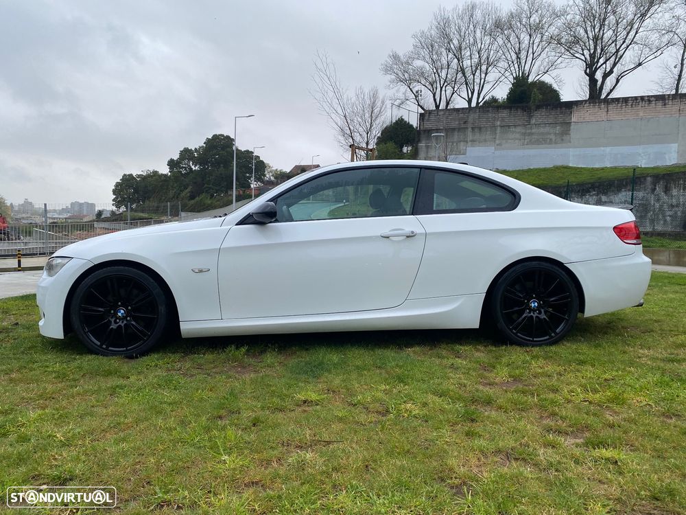 BMW 320 d Coupe Active Auto - 3