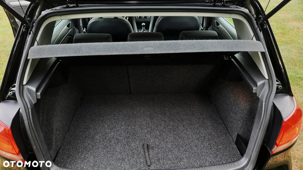 Volkswagen Golf 1.6 TDI DPF Trendline - 16