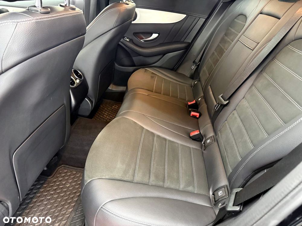 Mercedes-Benz GLC 220 d 4Matic 9G-TRONIC AMG Line - 25