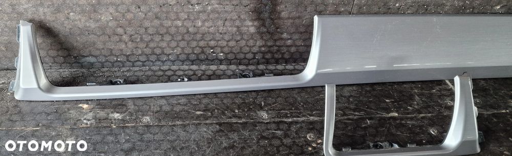 DEKORY LISTWY OZDOBNE KONSOLI 5JB858133A 5JB858134 SEAT TOLEDO IV - 3