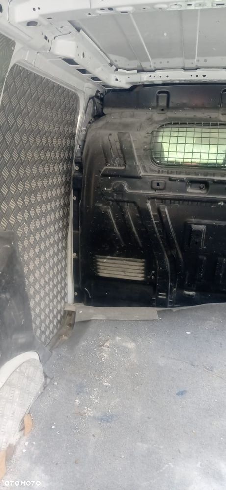 Ford Transit connect - 9