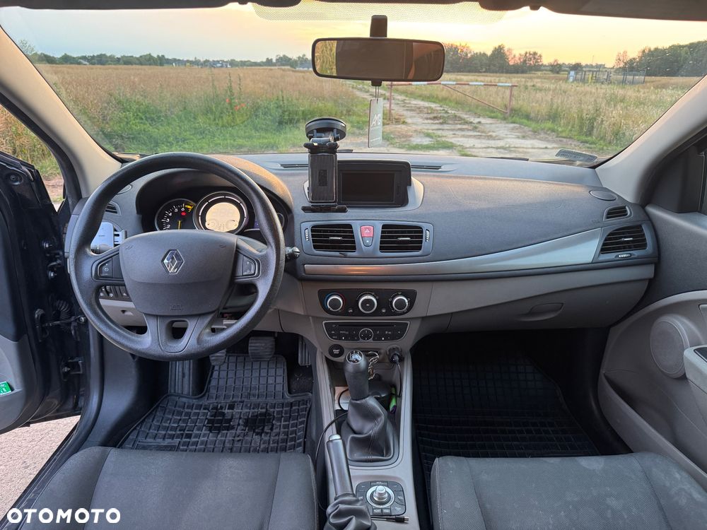 Renault Megane 1.6 16V Style Edition - 9