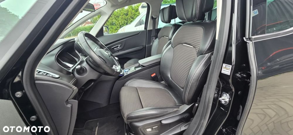 Renault Scenic Energy dCi 130 S&S Bose Edition - 29