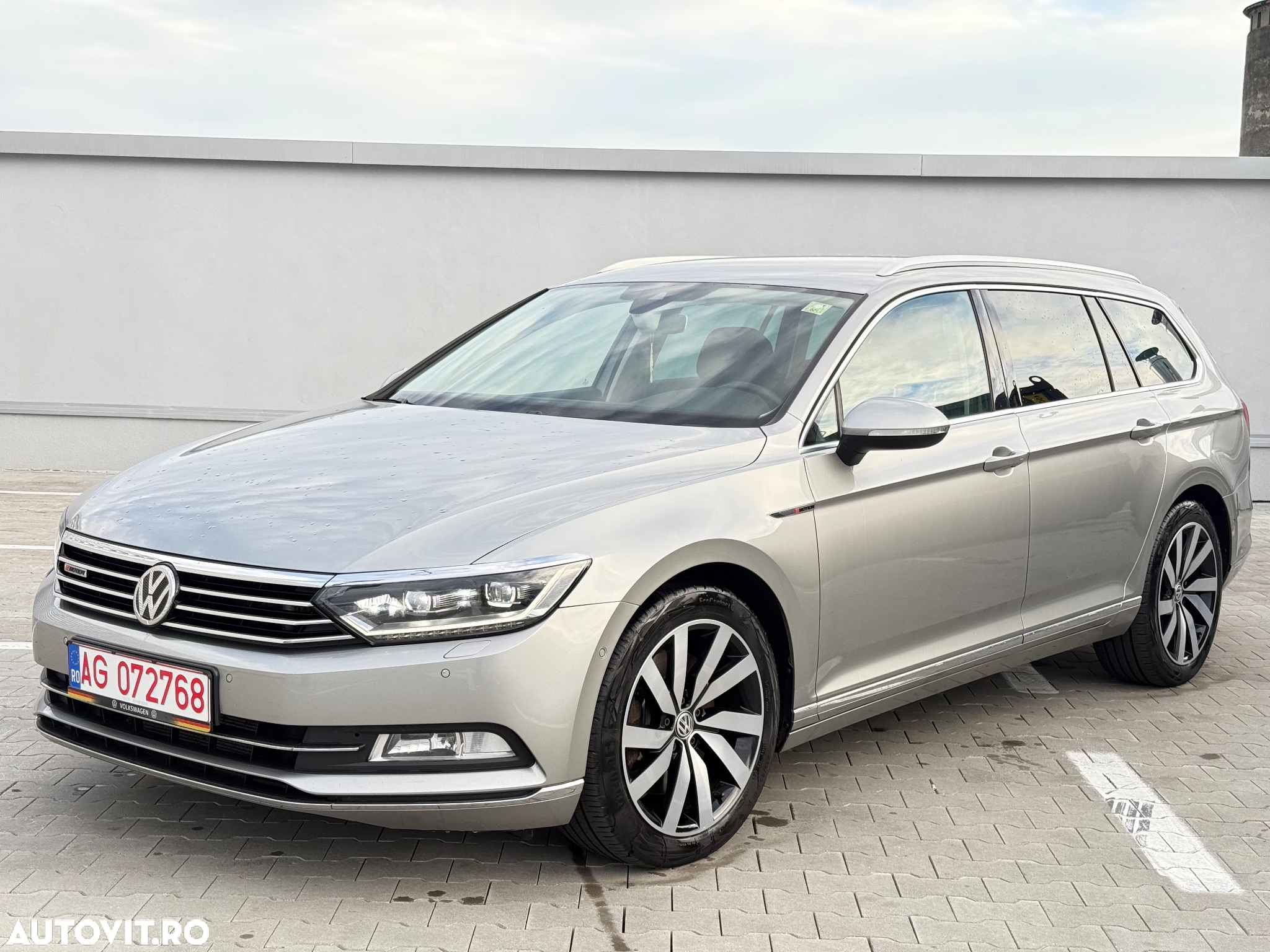Volkswagen Passat Variant 2.0 BiTDI 4Mot DSG Highline - 8
