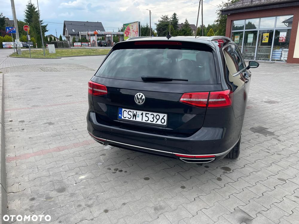 Volkswagen Passat - 4