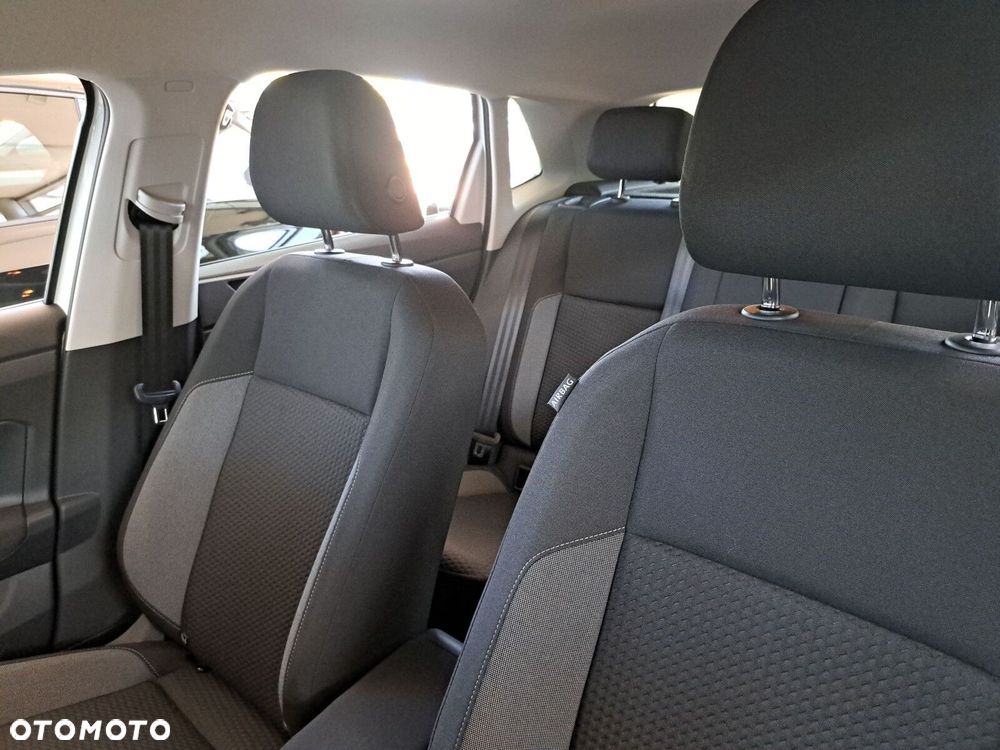Volkswagen Polo - 12