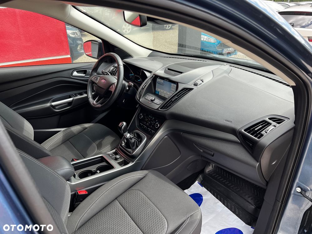 Ford Kuga 1.5 EcoBoost 2x4 Titanium - 22