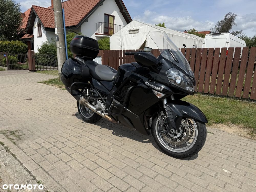Kawasaki GTR - 5