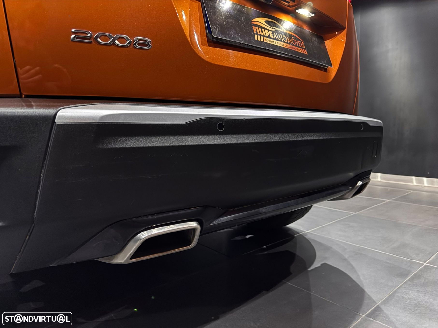 Peugeot 2008 1.2 PureTech Allure Pack EAT8 - 37