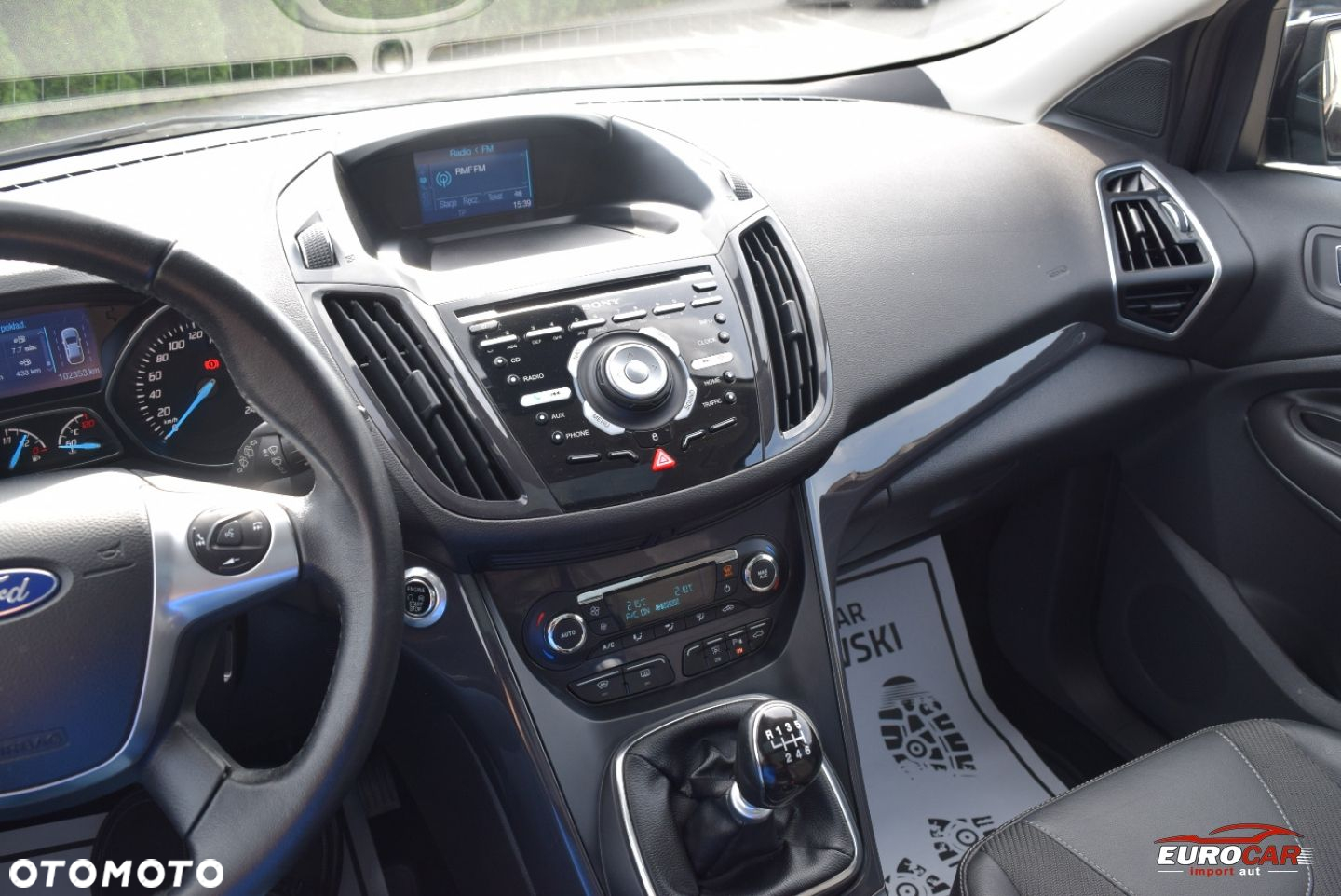 Ford Kuga 2.0 TDCi 2x4 Titanium - 22