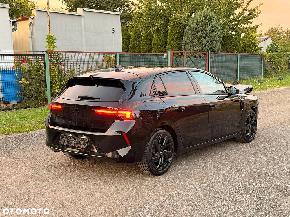 Opel Astra 1.2 Turbo Automatik GS - 4