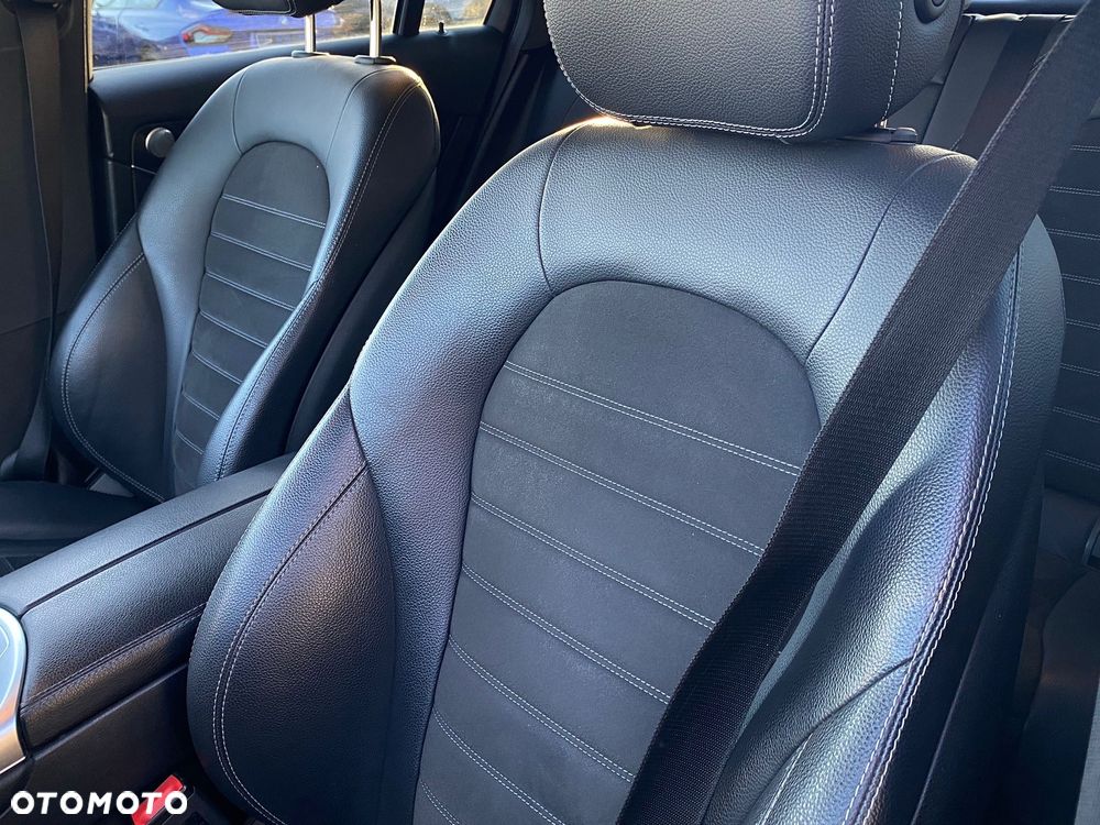 Mercedes-Benz GLC - 21