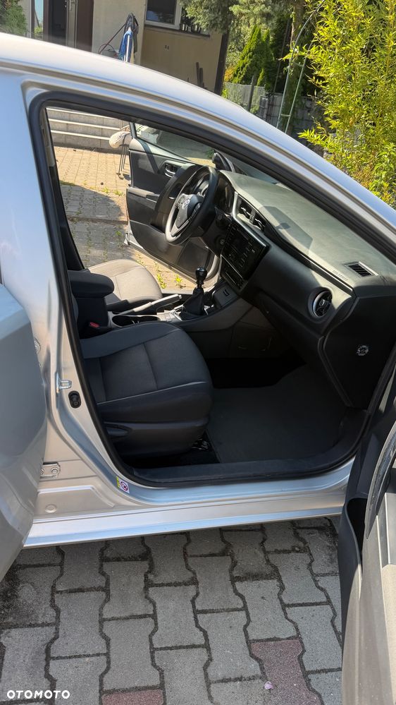 Toyota Auris 1.6 Active - 10