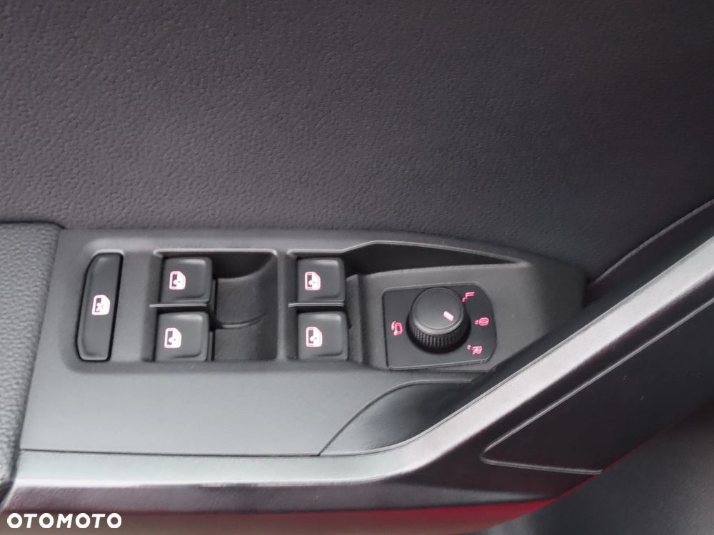 Seat Arona 1.0 TSI Xcellence S&S - 23