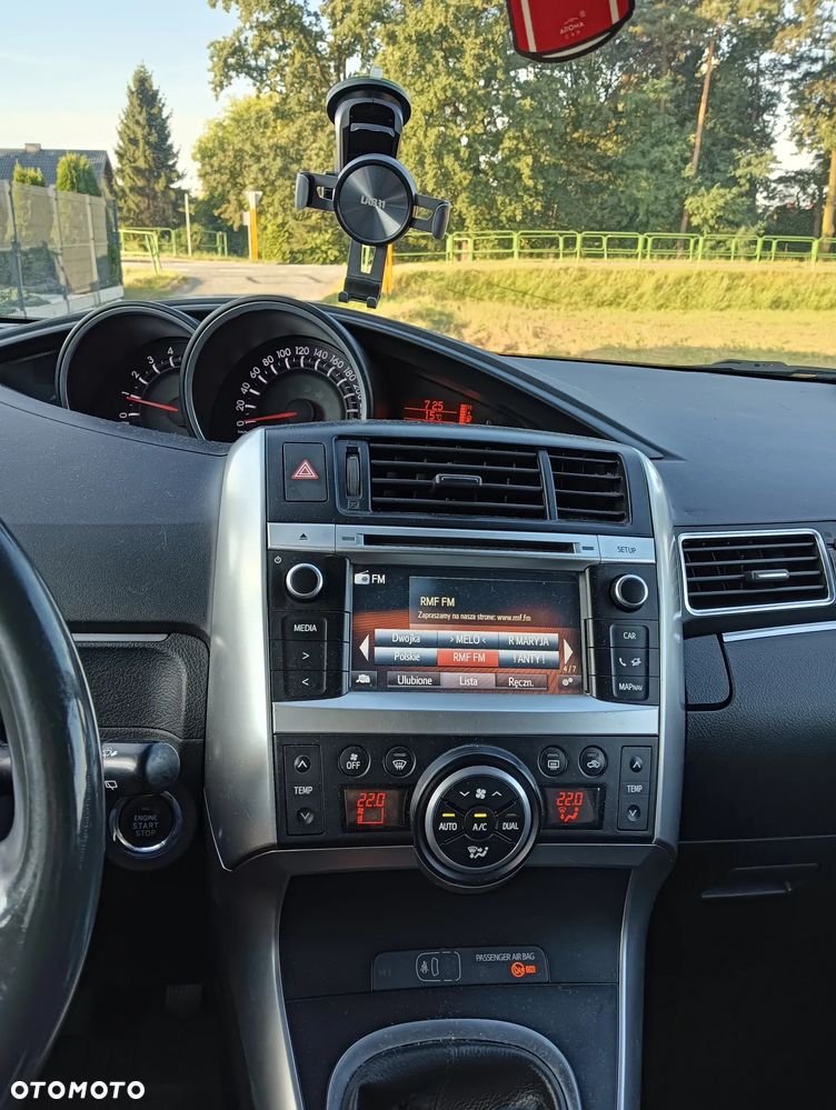 Toyota Verso 1.6 D-4D Active 7os - 18