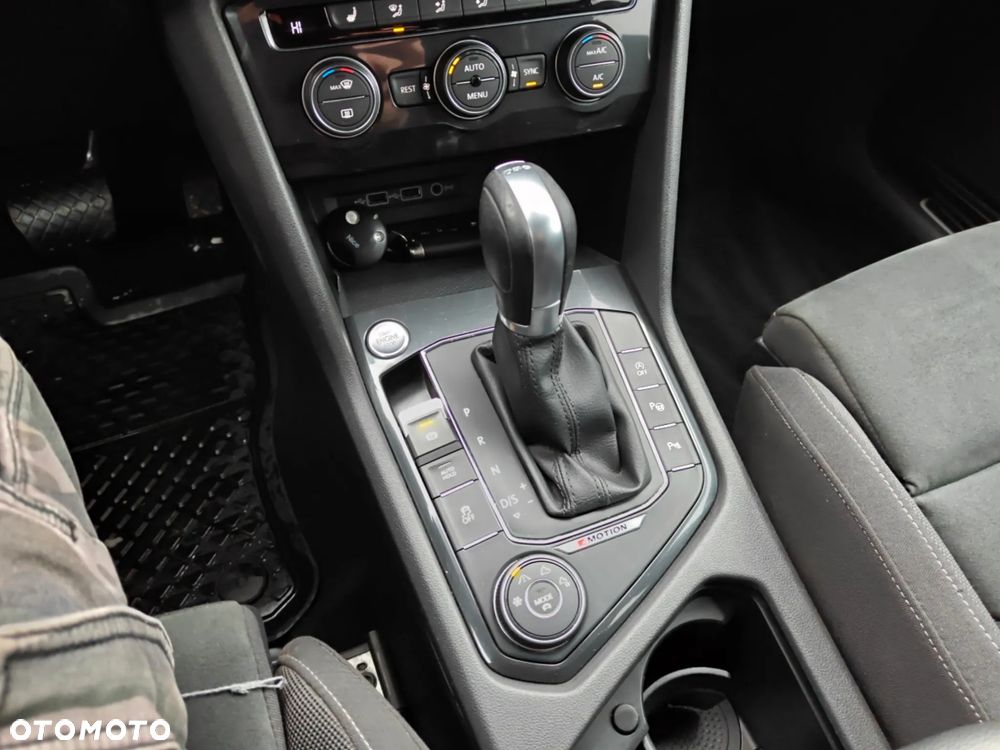 Volkswagen Tiguan 2.0 TSI 4Motion (BlueMotion Technology) DSG Highline - 24