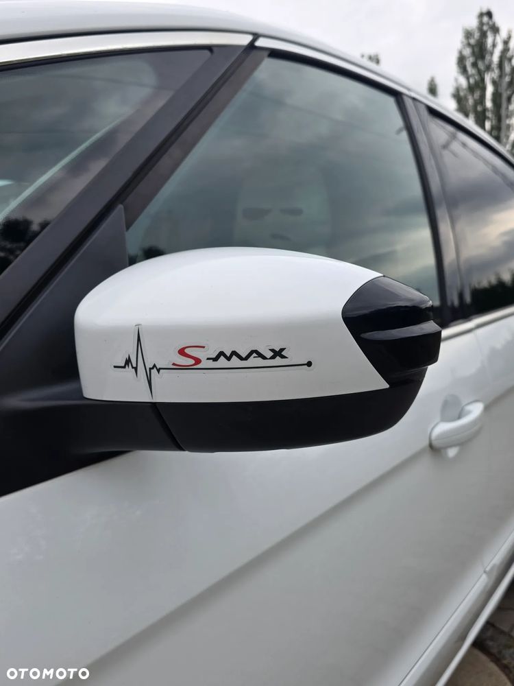 Ford S-Max 2.0 Titanium - 24