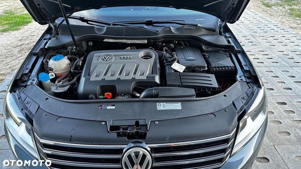Volkswagen Passat - 10