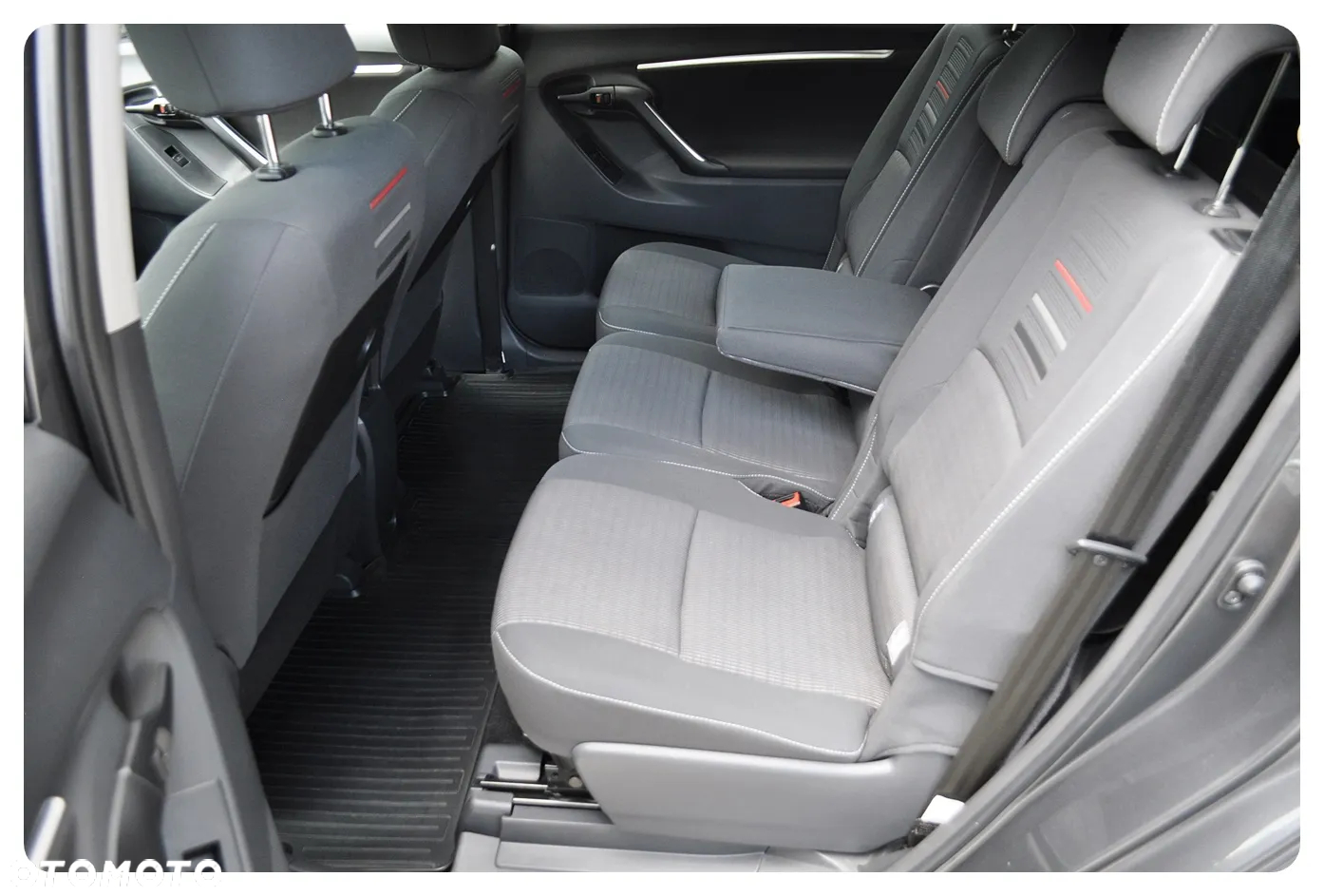 Toyota Verso 1.8 5-Sitzer Edition S+ - 24