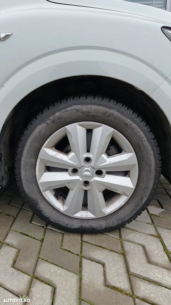 Dacia Logan TCe 90 Essential - 6